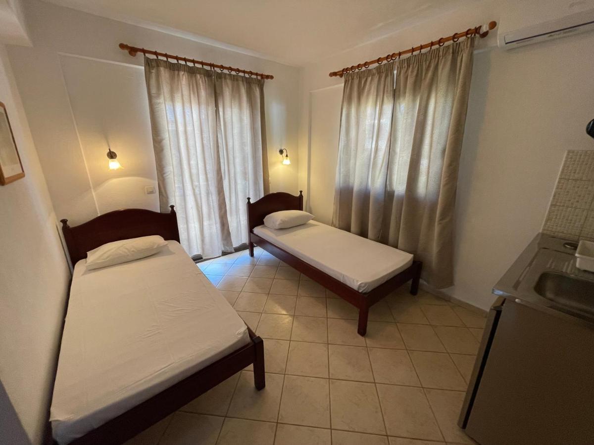 Galazia Akti Seaside Apartments Nikiti  Exterior foto